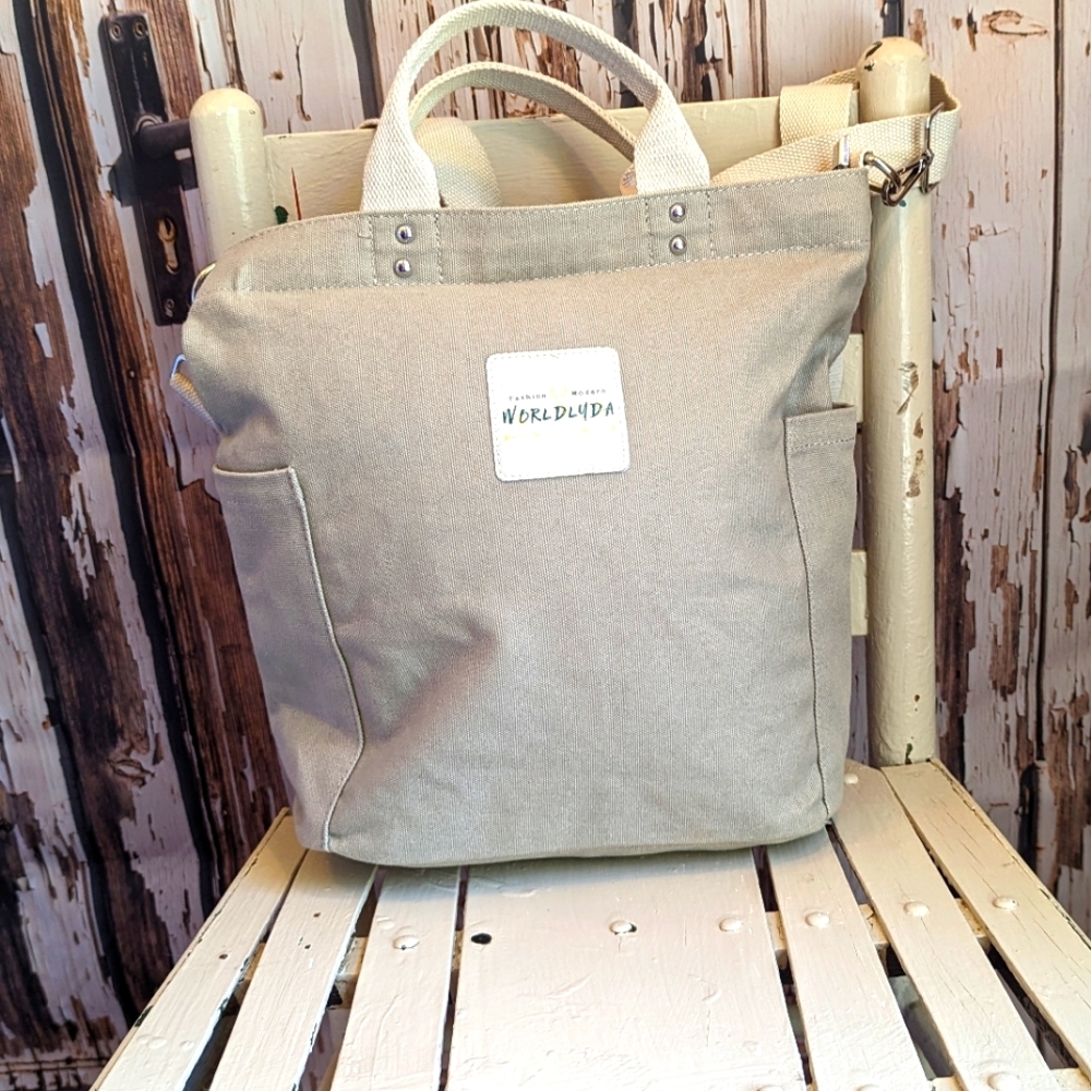 Worldlyda tote